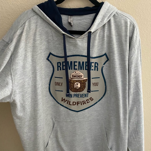 Disney Other - Smokey The Bear pull over hoodie jacket